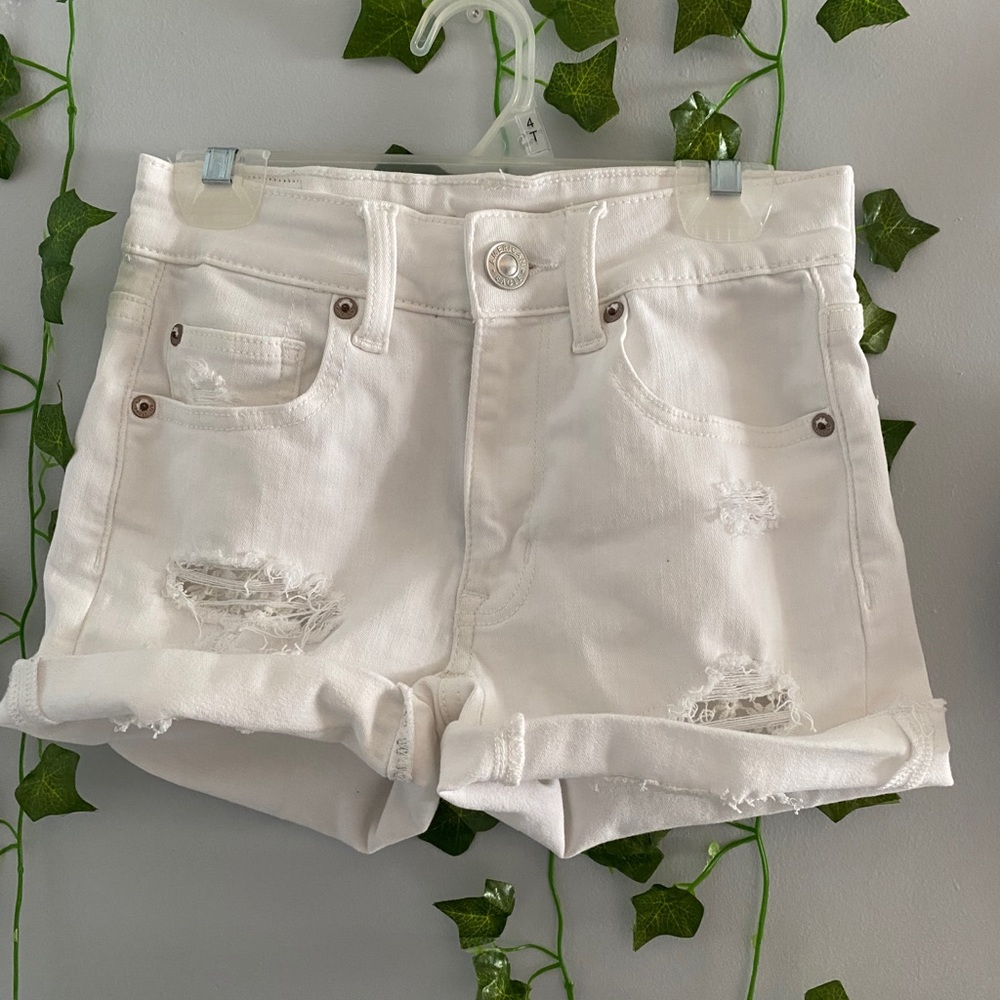 american eagle white ripped jean shorts